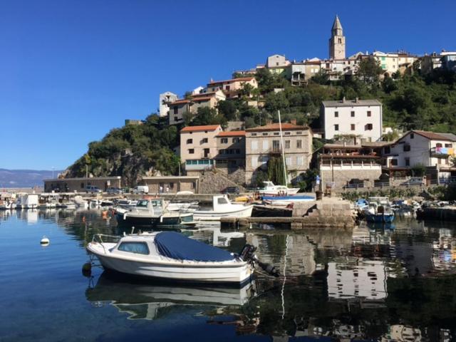 Apartment Arte Vrbnik Экстерьер фото